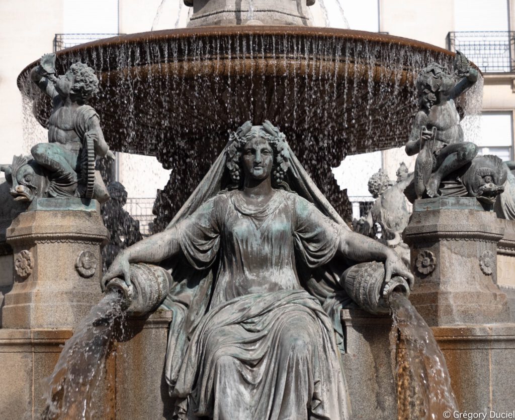 photo d'une fontaine à eau